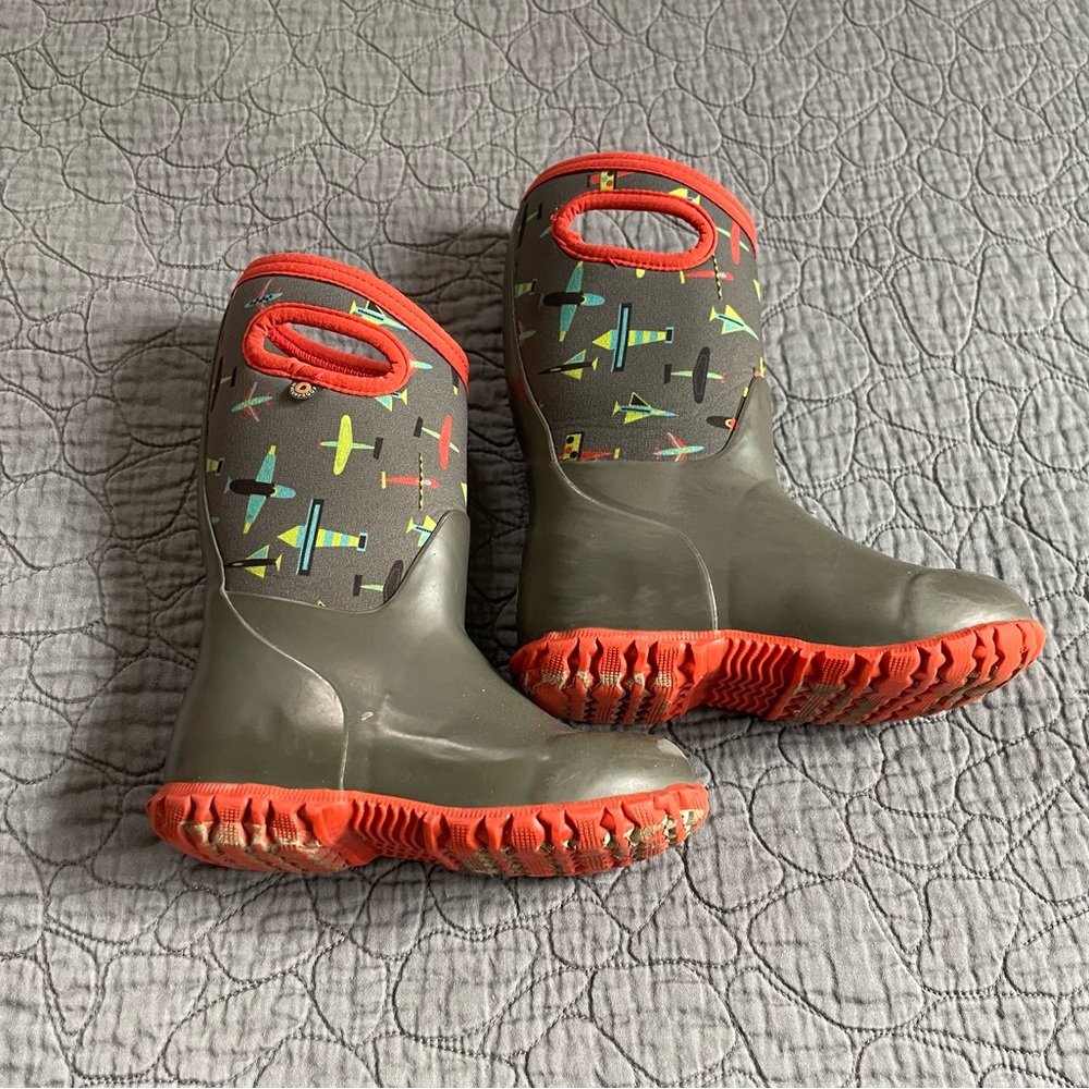 Boys Bogs Waterproof Boots Toddler Size 11 Airplanes